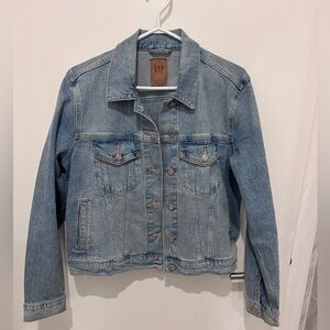 Gap Icon Denim Jacket with Washwell – Light Wash – Size Large